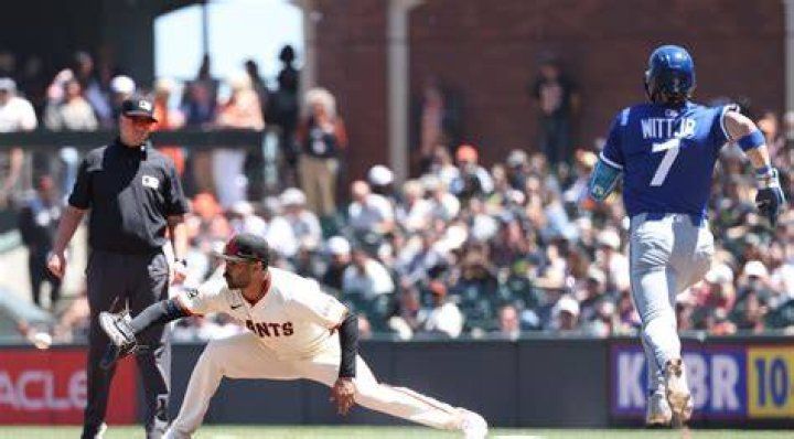 Lamonte Wade Jr Net Worth: Details About Age, Income, Baseball, Career - SarkariResult